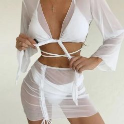 Strój kąpielowy bikini z pareo na plażę Elwina. Czarne bikini damskie Intica, bez wzorów. Za 169.00 zł.