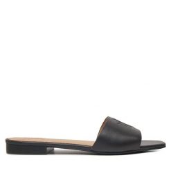 Klapki LAUREN RALPH LAUREN. Czarne klapki damskie Lauren Ralph Lauren, bez wzorów, bez obcasa. Za 349.99 zł.