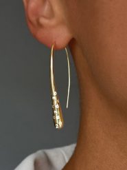 DI GIORGIO Pozłacane kolczyki z cyrkonią rozmiar: onesize. Żółte kolczyki damskie DI GIORGIO, z cyrkonią, pozłacane, z zapięciem typu bigiel. Za 230.59 zł.