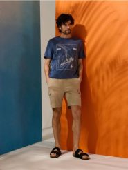 Szorty slim cargo - beżowy. Brązowe szorty męskie Sinsay, bez wzorów. Za 49.99 zł.