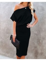 Milan Kiss Sukienka w kolorze czarnym rozmiar: S. Czarne sukienki damskie Milan Kiss, s, bez wzorów, bez kołnierzyka, bez ramiączek, midi. Za 144.92 zł.