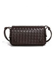 SUVRAI Torebka w kolorze brązowym - 21 x 15 x 9 cm rozmiar: onesize. Brązowe torebki klasyczne damskie SUVRAI, bez wzorów, z materiału, bez dodatków. Za 166.10 zł.