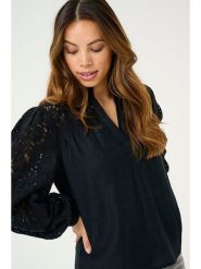 Cream Bluzka "Iselin" w kolorze czarnym rozmiar: 40. Czarne bluzki damskie Cream, bez wzorów, z koronki, bez kołnierzyka, bez ramiączek. Za 113.90 zł.