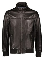 Bugatti Skórzana kurtka w kolorze czarnym rozmiar: 52. Czarne kurtki męskie Bugatti, bez wzorów, ze skóry, bez kaptura. Za 578.99 zł.