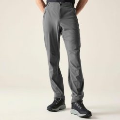 Spodnie Dare 2B Torrek Lite. Szare spodnie materiałowe męskie Dare 2b, bez wzorów, z nylonu. Za 279.99 zł.