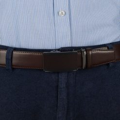 Pasek męski skórzany 3,5 cm klamra automatyczna Beltimore brązowy 03-572 : Kolory - brązowy, beżowy, Rozmiar pasków - r.115-130 cm. Brązowe paski męskie bez wzorów, ze skóry, wizytowe. Za 64.99 zł.