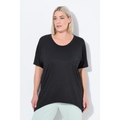 Damskie Koszula funkcjonalna wydłużone boki okrągły dekolt. Czarne koszule damskie Ulla Popken, plus size, bez wzorów, z elastanu, sportowe, bez kołnierzyka, plus size, bez ramiączek. W wyprzedaży za 191.99 zł.