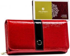 Portfel skórzany Peterson PTN 421077-SH czerwony. Czerwone portfele damskie Peterson, bez wzorów, ze skóry. Za 153.98 zł.