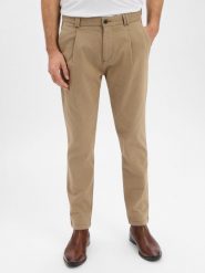 Finshley & Harding spodnie plisowane - Todd Mężczyźni beżowy, 33-34. Brązowe spodnie materiałowe męskie Finshley & Harding, bez wzorów. Za 229.95 zł.