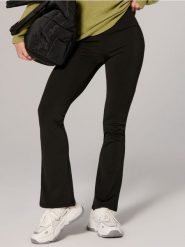 Legginsy flare z modalem - czarny. Czarne legginsy damskie Sinsay, l, bez wzorów. W wyprzedaży za 22.99 zł.
