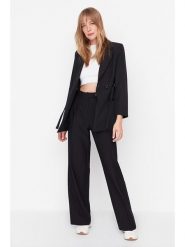 Trendyol Spodnie w kolorze czarnym rozmiar: 36. Czarne spodnie materiałowe damskie Trendyol, bez wzorów, z materiału, z podwyższonym stanem. Za 61.75 zł.