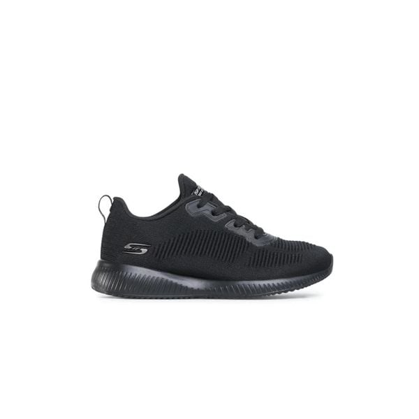 Buty damskie sportowe Skechers BOBS SQUAD. Czarne buty sportowe na co dzień damskie Skechers, bez wzorów, trekkingowe, Skechers Sport. W wyprzedaży za 199.00 zł.