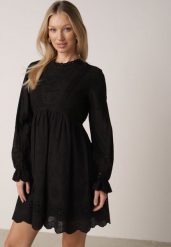 Czarna Sukienka w Rustykalnym Stylu z Haftowanej Tkaniny z Bawełną Delogana. Czarne sukienki damskie Born2be, na co dzień, l, w ażurowe wzory, z bawełny, eleganckie, bez kołnierzyka, bez ramiączek, mini, proste. Za 149.99 zł.