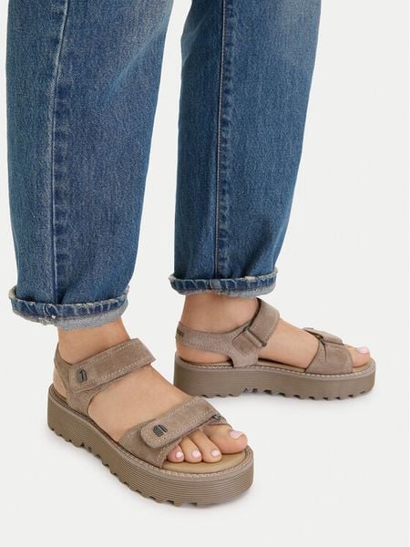 G-Star Raw Sandały CEO-WI16-AVA-04 Beżowy. Brązowe sandały damskie G-Star, bez wzorów, ze skóry, bez obcasa, na płaskiej podeszwie. Za 173.99 zł.
