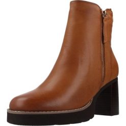 CARMELA 162602C Brązowy. Brązowe obuwie trekkingowe damskie Carmela. W wyprzedaży za 441.50 zł.