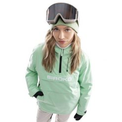 Kurtka snowboardowa Damska W6-W Elm. Zielone kurtki damskie SIROKO, bez wzorów, bez kaptura, snowboardowy. Za 886.00 zł.