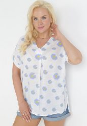 Biało-Niebieska Bluzka w Rustykalnym Stylu w Kwiaty Aldora. Białe bluzki damskie Born2be, bez wzorów, z materiału, bez kołnierzyka, bez ramiączek. Za 44.99 zł.