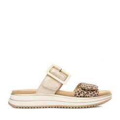 Klapki Remonte. Żółte klapki damskie Remonte, bez wzorów, bez obcasa. Za 359.99 zł.