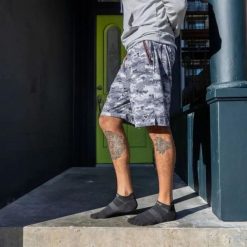 Skarpetki Injinji Lightweight No-Show. Niebieskie skarpetki damskie Injinji, bez wzorów. Za 132.00 zł.