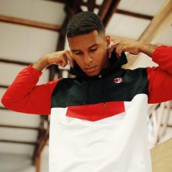 Kurtka przeciwwiatrowa AC Milan. Białe kurtki męskie AC MILAN, m, bez wzorów, eleganckie, bez kaptura. Za 284.99 zł.