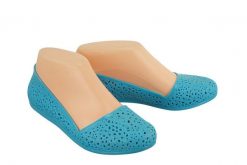 AXIM 7KL1547 niebieski, baleriny, buty do wody damskie. Niebieskie baleriny damskie Axim, bez wzorów, bez obcasa. Za 39.99 zł.