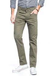 SPODNIE MĘSKIE LEE DAREN ZIP FLY IVY GREEN L707PP06 112118331. Zielone spodnie materiałowe męskie Lee, bez wzorów, z materiału. Za 199.99 zł.