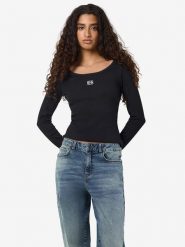 Noisy may Koszulka w kolorze czarnym rozmiar: M. Czarne bluzki damskie Noisy may, m, bez wzorów, z bawełny, bez kołnierzyka, bez ramiączek. Za 70.41 zł.