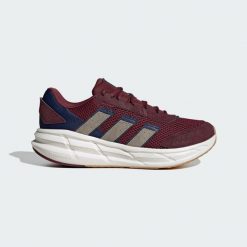 Buty Astrastar. Brązowe obuwie do biegania damskie Adidas. W wyprzedaży za 264.50 zł.
