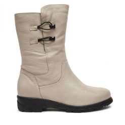 Botki Caprice. Brązowe botki damskie Caprice, bez obcasa, na płaskiej podeszwie, bez zapięcia. Za 549.99 zł.