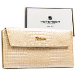 Poziomy portfel damski ze skóry ekologicznej w beżowym kolorze z tłoczeniem na wzór skóry krokodyla - Peterson. Brązowe portfele damskie Peterson, z aplikacjami, ze skóry ekologicznej. Za 69.00 zł.
