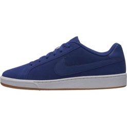 Niebieskie Buty Nike Court Royale Suede M 819802-405. Niebieskie buty sportowe na co dzień męskie Nike, z materiału, bez zapięcia, nike court. W wyprzedaży za 279.00 zł.