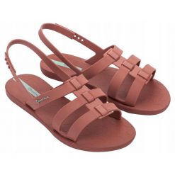 Sandały dla kobiet Ipanema STYLE SANDAL FEM. Czerwone obuwie trekkingowe damskie Ipanema, bez wzorów, bez obcasa. Za 129.99 zł.