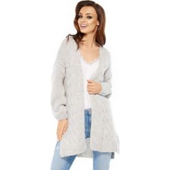 Sweter kardigan z splotem ls211. Szare kardigany damskie Lemoniade, bez wzorów, ze splotem. W wyprzedaży za 129.00 zł.
