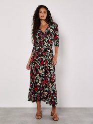 Apricot Sukienka ze wzorem rozmiar: XL. Pomarańczowe sukienki damskie Apricot, xl, bez wzorów, z tkaniny, bez kołnierzyka, bez ramiączek, maxi. Za 78.84 zł.