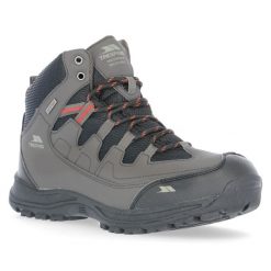 Wodoodporne buty trekkingowe Trespass Finley. Brązowe buty trekkingowe męskie Trespass, bez zapięcia. Za 290.80 zł.