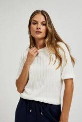 Wiskozowy sweter z metaliczną nitką biały. Białe swetry klasyczne damskie MOODO, m, z wiskozy, bez kołnierzyka. W wyprzedaży za 54.99 zł.