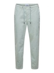 ONLY & SONS Spodnie sztruksowe "Linus" w kolorze błękitnym rozmiar: XL. Niebieskie spodnie materiałowe męskie Only & Sons, bez wzorów, ze sztruksu. Za 126.75 zł.