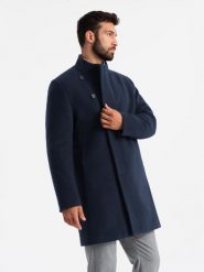 Płaszcz męski z asymetrycznym zapięciem i wysokim kołnierzem – granatowy V3 - Rozmiar: XL. Niebieskie płaszcze męskie Ombre Clothing, m, z aplikacjami, z materiału, eleganckie. W wyprzedaży za 397.49 zł.