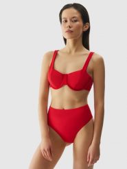 4F Góra od bikini damska - czerwona S. Czerwone bikini damskie 4f, bez wzorów. W wyprzedaży za 39.99 zł.