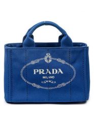 PRADA Torebka w kolorze niebieskim - 28 x 18 x 15 cm rozmiar: onesize. Niebieskie torebki klasyczne damskie Prada, bez wzorów, z materiału, bez dodatków. Za 2,645.13 zł.