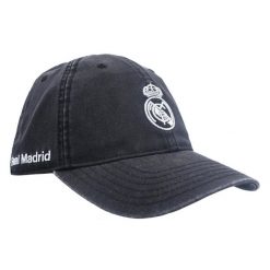 Czapka Real Madryt Junior - oficjalna licencjonowana. Czarne czapki męskie Real Madrid, bez wzorów. Za 99.00 zł.