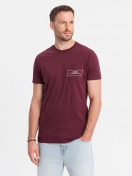 Męski t-shirt bawełniany z nadrukiem na kieszonce Ombre Streetstyle – bordowy V3. Czerwone t-shirty męskie Ombre Clothing, m, bez wzorów, z bawełny, bez kołnierzyka. W wyprzedaży za 24.99 zł.