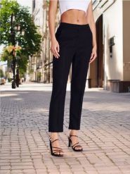 Spodnie cygaretki - czarny. Czarne spodnie materiałowe damskie Sinsay, bez wzorów, z bawełny, eleganckie. Za 49.99 zł.