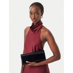 Torebka Steve Madden. Czarne torebki klasyczne damskie Steve Madden, bez wzorów, bez dodatków. Za 429.99 zł.