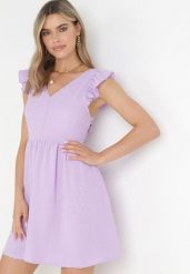 Fioletowa Rozkloszowana Sukienka Mini z Tkaniny Plumeti i Odkrytymi Plecami Caitadi. Fioletowe sukienki damskie Born2be, na imprezę, l, bez wzorów, z tkaniny, eleganckie, bez kołnierzyka, bez ramiączek, mini, rozkloszowane. W wyprzedaży za 87.99 zł.