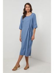 Lin Passion Lniana sukienka w kolorze błękitnym rozmiar: 40/42. Niebieskie sukienki damskie Lin Passion, na co dzień, z aplikacjami, ze lnu, klasyczne, bez kołnierzyka, bez ramiączek, midi, proste. Za 173.99 zł.
