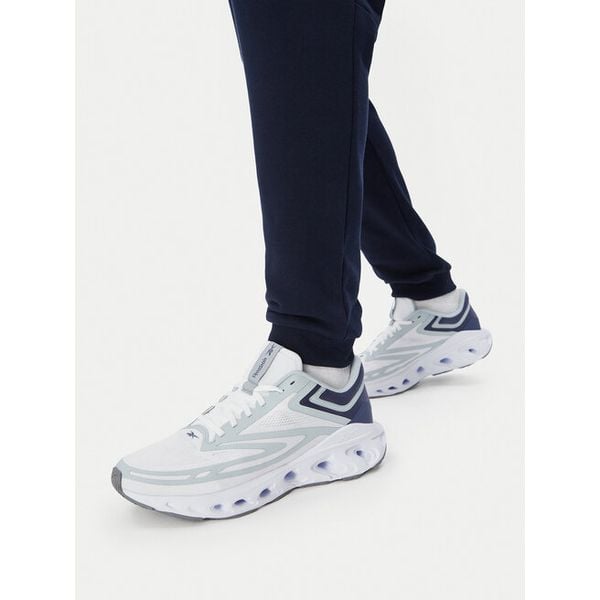 Buty do biegania Reebok. Białe obuwie do biegania damskie Reebok. Za 349.99 zł.