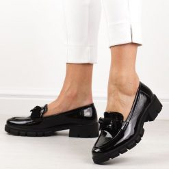 Czarne lakierowane mokasyny damskie z misiem M.Daszyński 23106-1. Czarne mokasyny damskie M.Daszyński, z lakierowanej skóry. Za 159.00 zł.