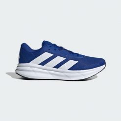 Buty Galaxy 7 Running. Białe obuwie do biegania damskie Adidas. Za 239.00 zł.