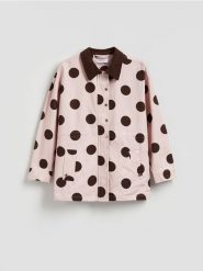 Kurtka z kontrastowym kołnierzem - różowy. Czerwone kurtki damskie Reserved, l, bez wzorów, z bawełny, bez kaptura. Za 229.99 zł.